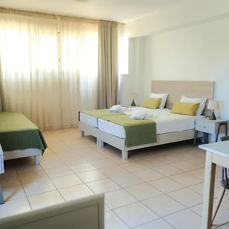 Ilian Beach&apartments 3*