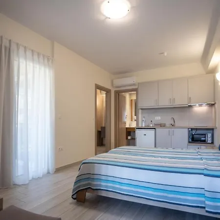 Aparthotel Ilian & 3*