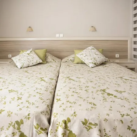 Ilian & Aparthotel 3*